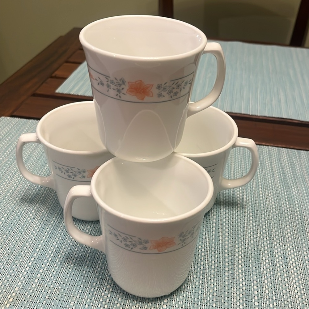 Set of 4 Corning Corelle Vintage Apricot Grove Floral Coffee/Tea Mugs/ Cups